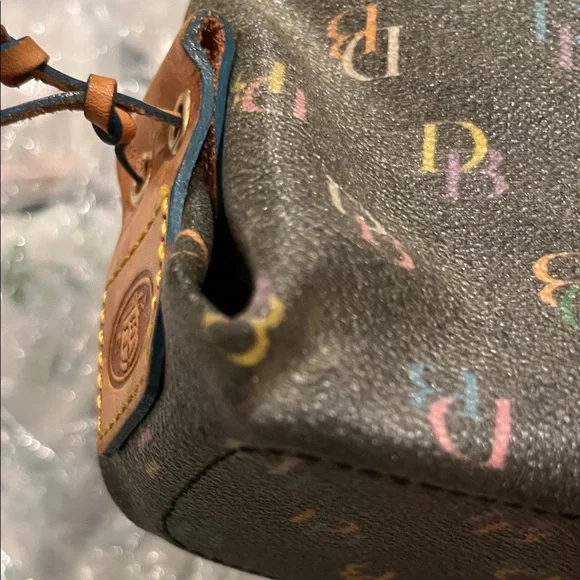 Dooney & Bourke Vintage Brown and Tan Signature Series Collection Shoulder Bag - Picture 14 of 16